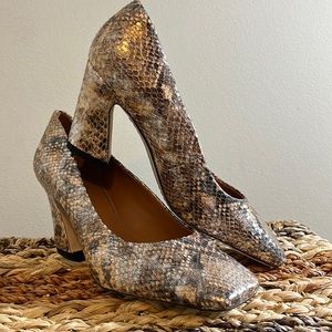 NWT SARTO BLOCK METALLIC SNAKESKIN HEELS